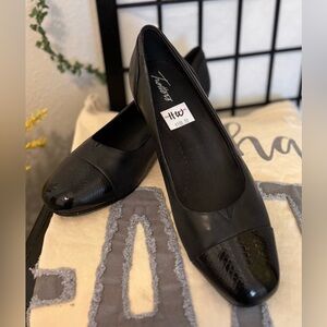 Trotter’s, sz 11W, black